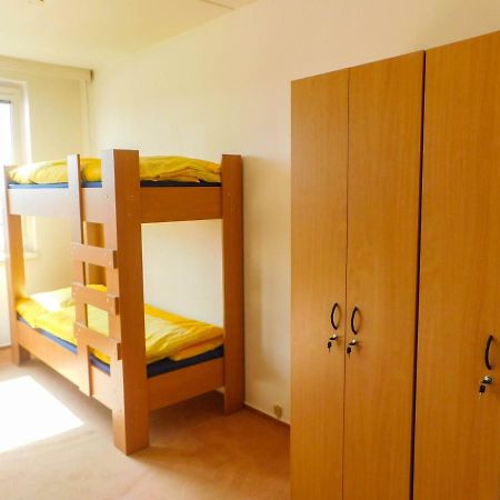 プラハ Km House Cerny Mostホステル エクステリア 写真